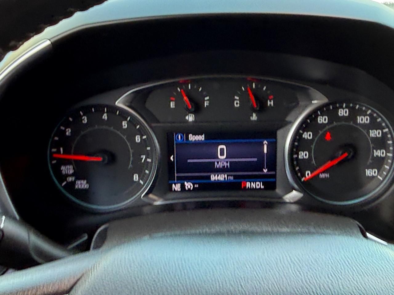 Chevrolet Equinox Vehicle Full-screen Gallery Image 19