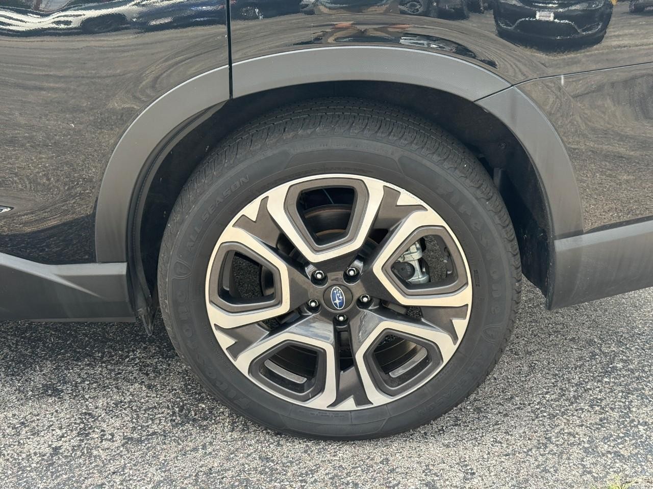 Subaru Ascent Vehicle Full-screen Gallery Image 06