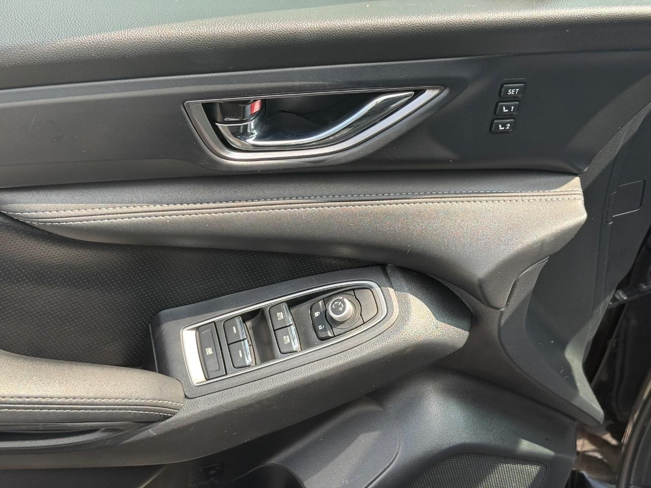 Subaru Ascent Vehicle Full-screen Gallery Image 15