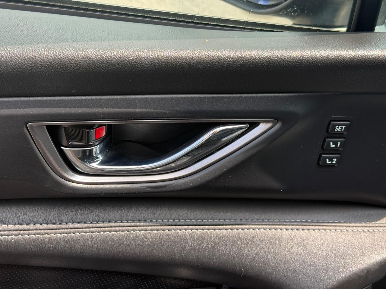Subaru Ascent Vehicle Full-screen Gallery Image 16