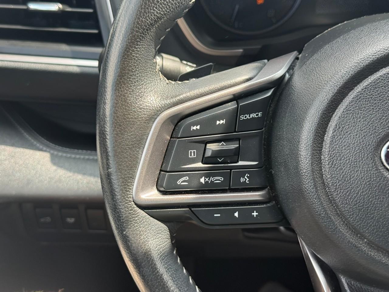 Subaru Ascent Vehicle Full-screen Gallery Image 19