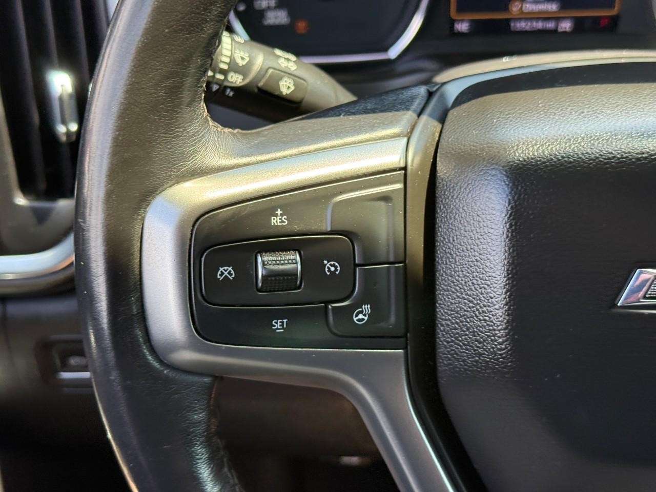 Chevrolet Silverado 1500 LTD Vehicle Full-screen Gallery Image 18