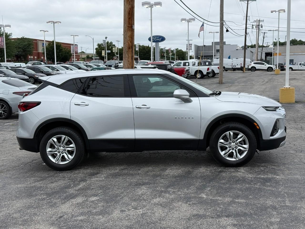 Chevrolet Blazer Vehicle Full-screen Gallery Image 05