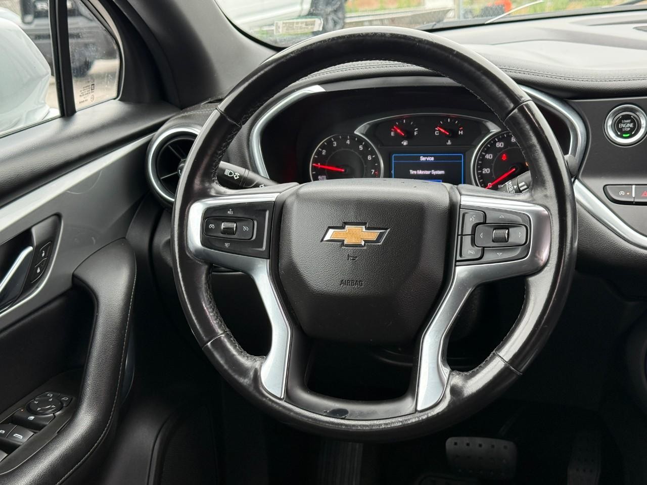 Chevrolet Blazer Vehicle Full-screen Gallery Image 12