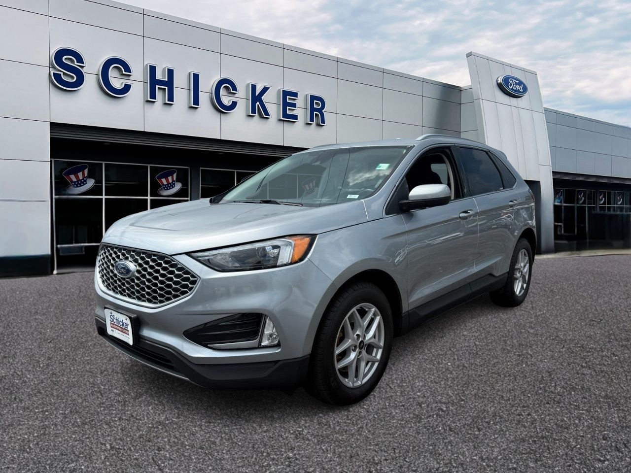 Ford Edge Vehicle Full-screen Gallery Image 04