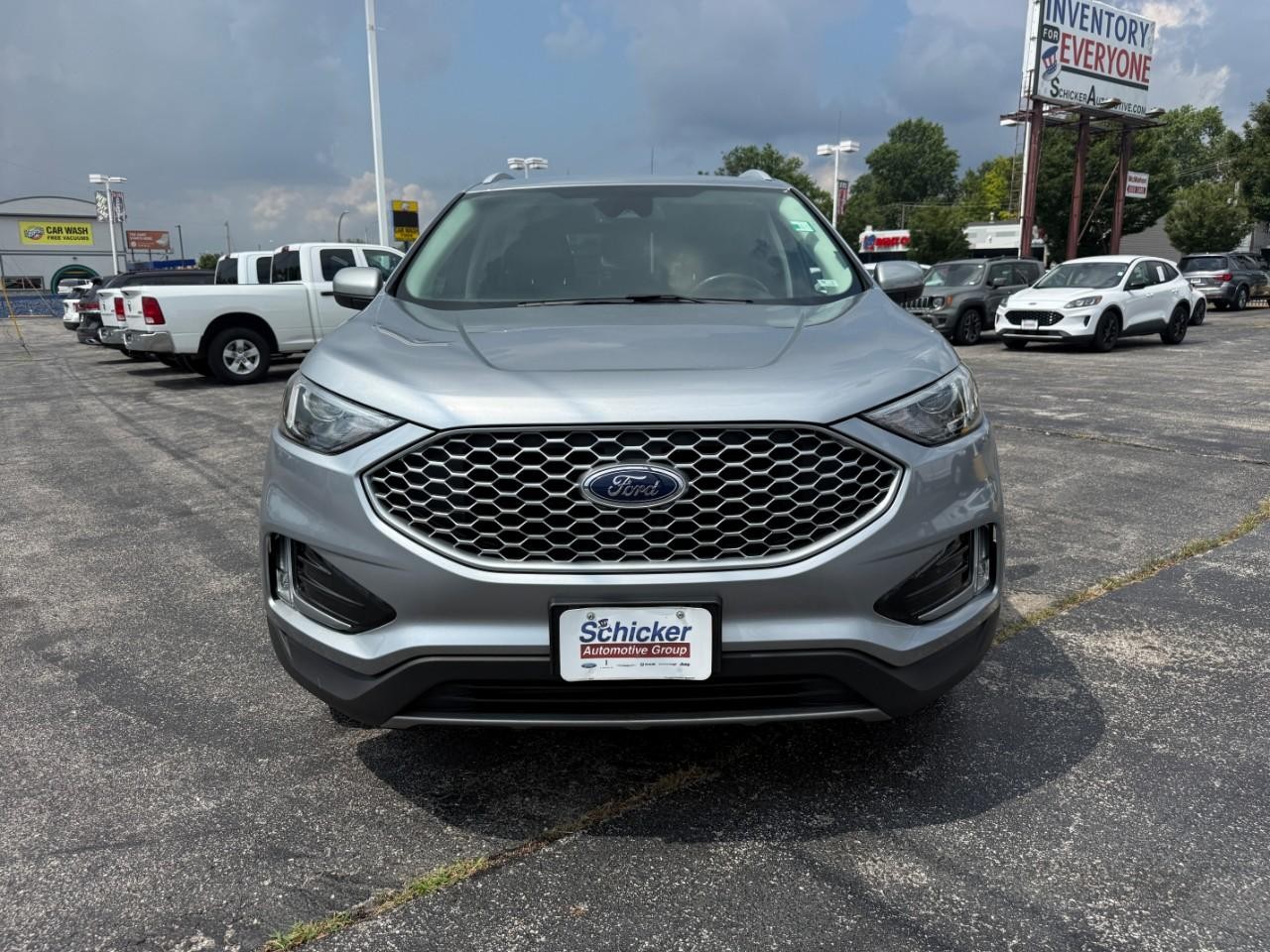 Ford Edge Vehicle Full-screen Gallery Image 07