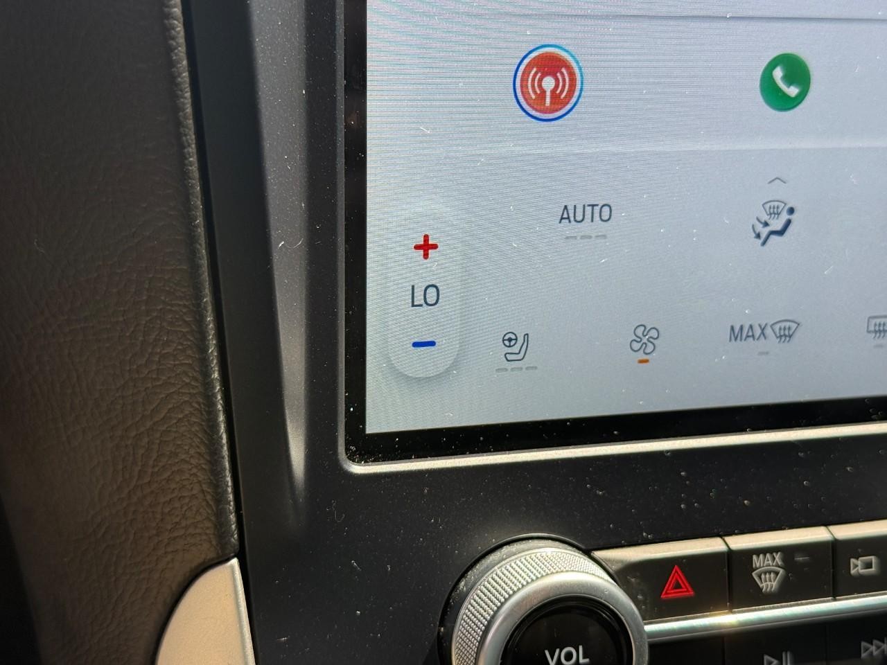 Ford Edge Vehicle Full-screen Gallery Image 19