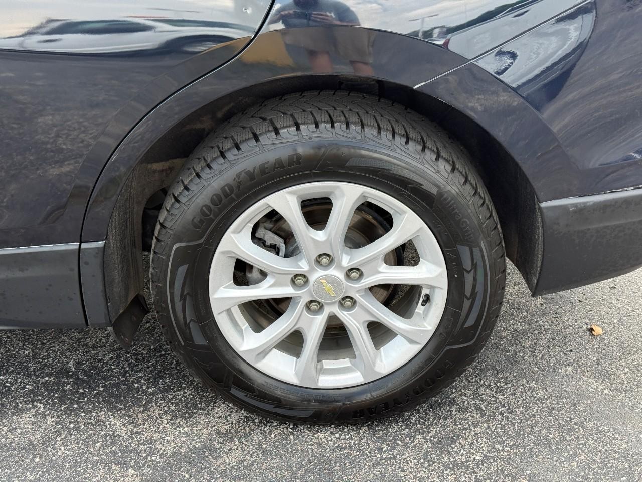 Chevrolet Equinox Vehicle Full-screen Gallery Image 06