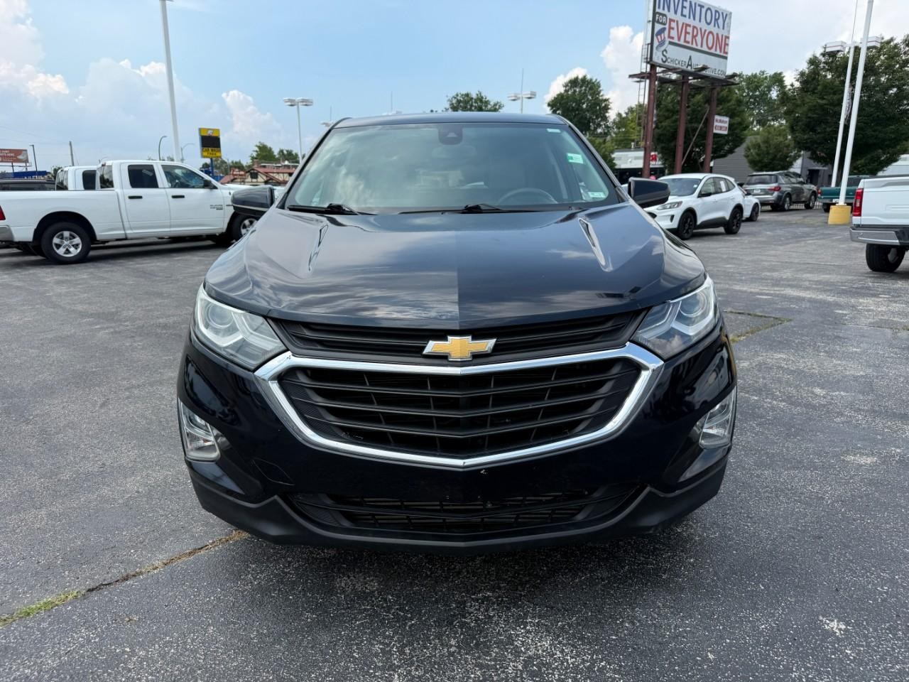 Chevrolet Equinox Vehicle Full-screen Gallery Image 09