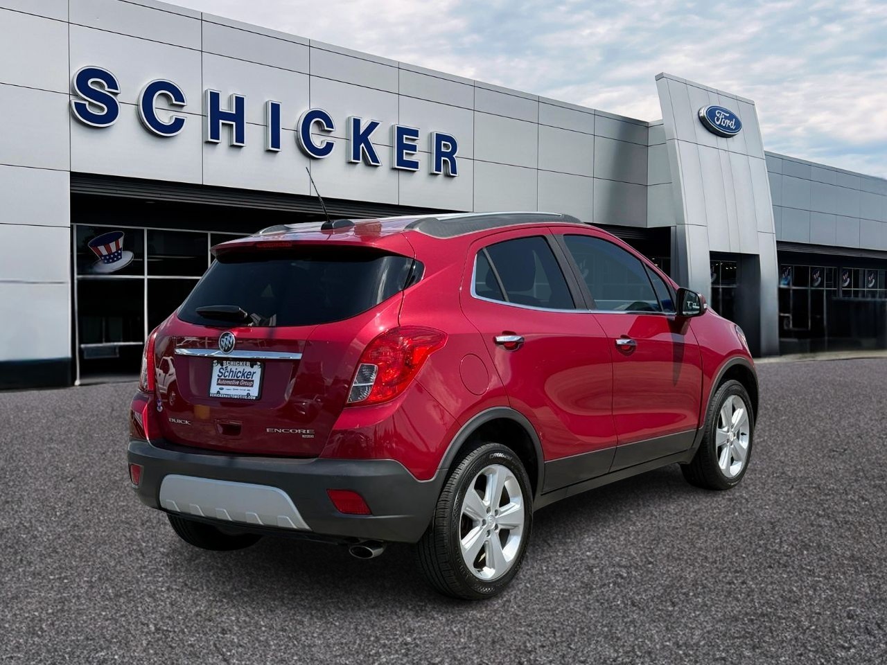 Buick Encore Vehicle Full-screen Gallery Image 02