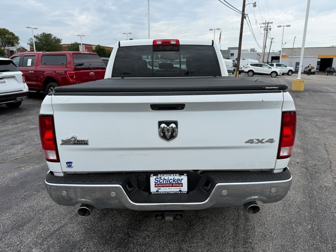 Ram 1500 Vehicle Full-screen Gallery Image 08