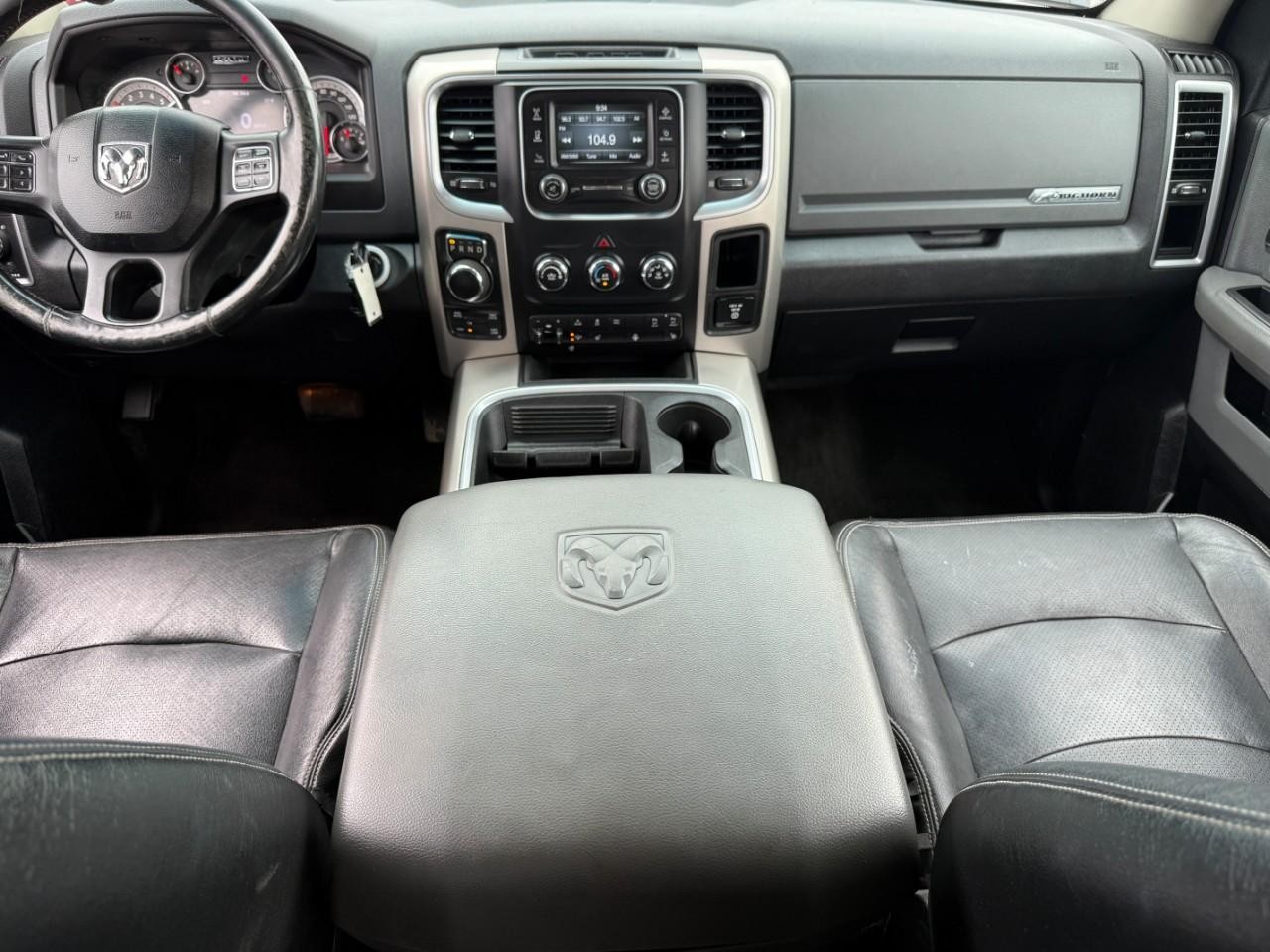 Ram 1500 Vehicle Full-screen Gallery Image 11
