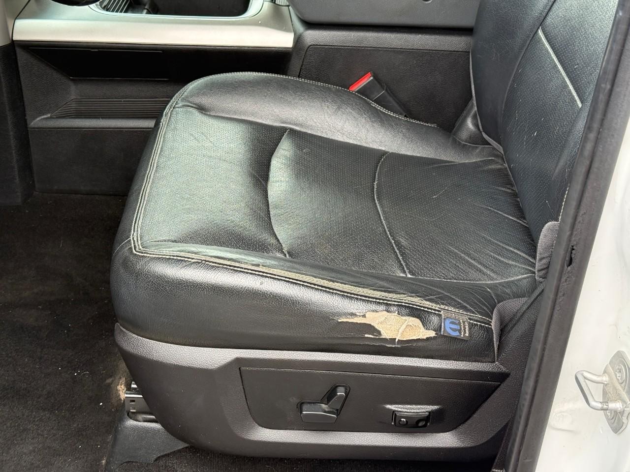 Ram 1500 Vehicle Full-screen Gallery Image 16