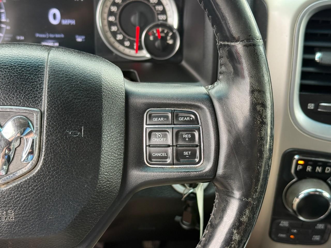 Ram 1500 Vehicle Full-screen Gallery Image 18