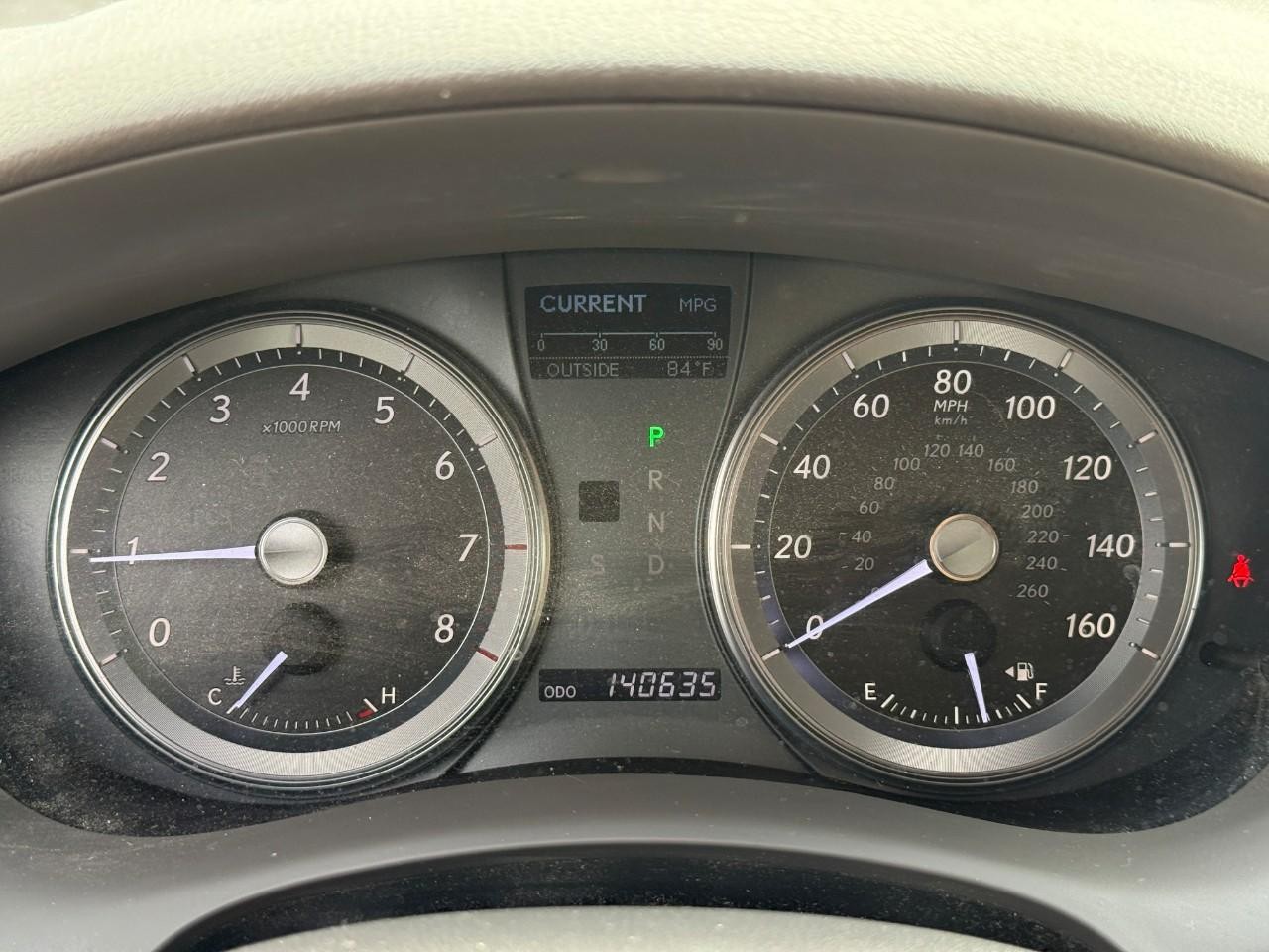 Lexus ES 350 Vehicle Full-screen Gallery Image 20