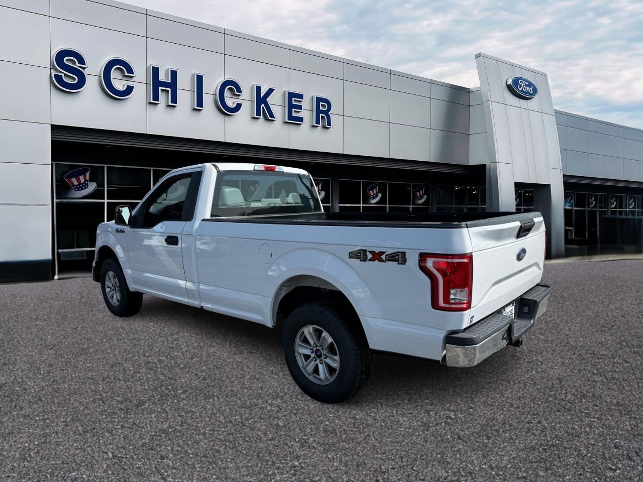 Ford F-150 Vehicle Full-screen Gallery Image 04