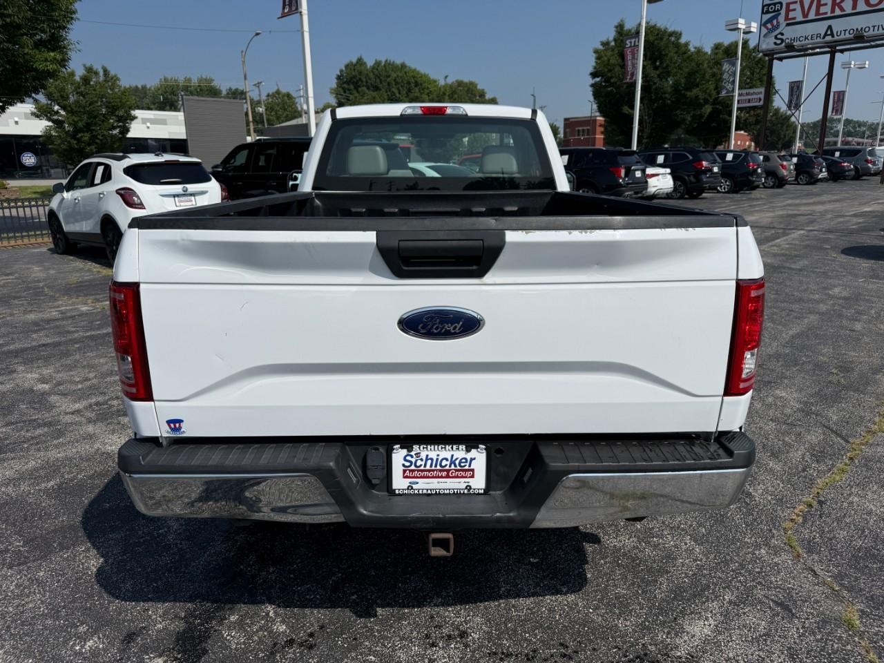 Ford F-150 Vehicle Full-screen Gallery Image 07