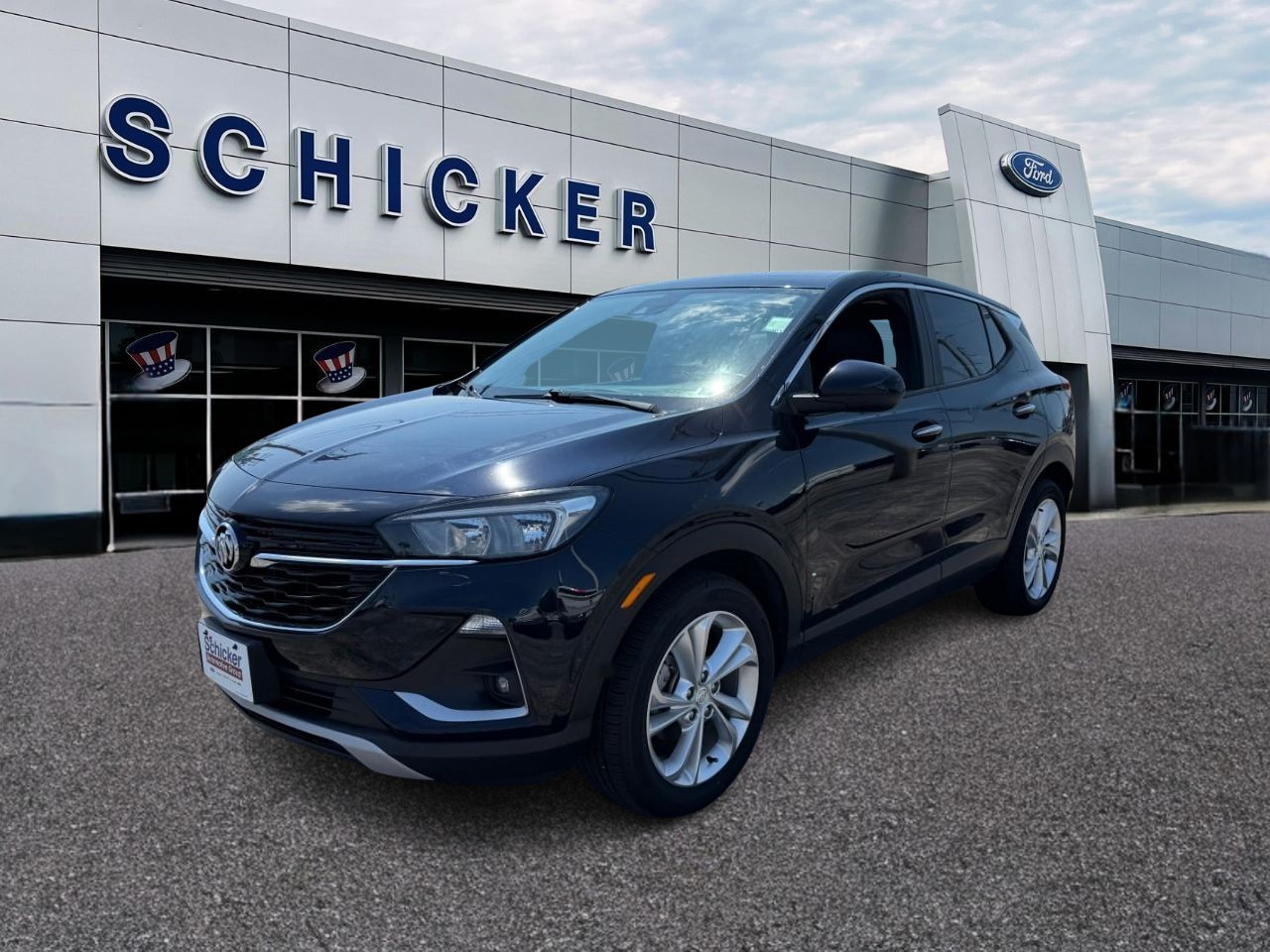 Buick Encore GX Vehicle Full-screen Gallery Image 04