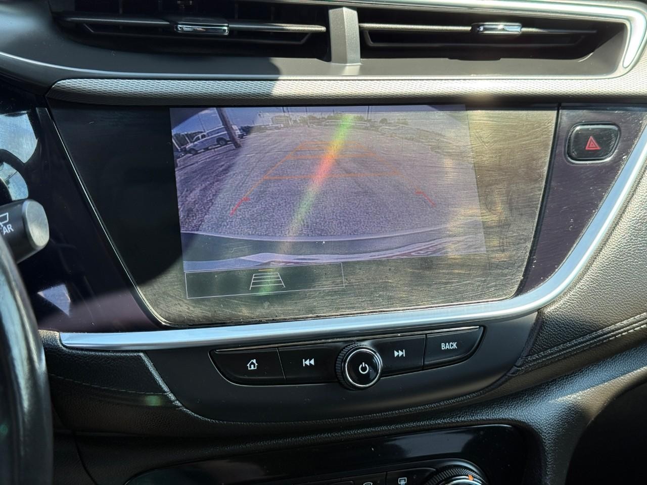 Buick Encore GX Vehicle Full-screen Gallery Image 21