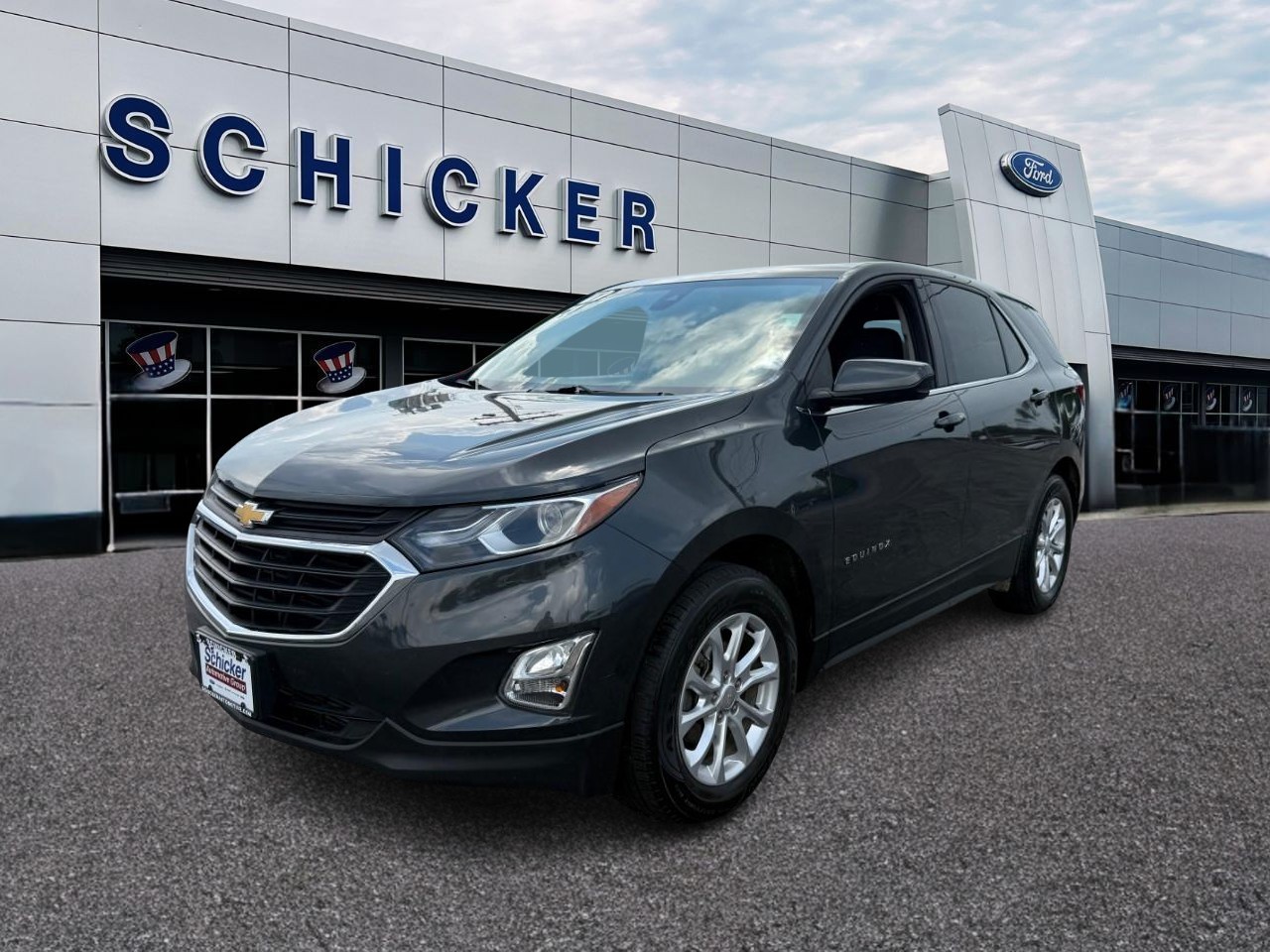Chevrolet Equinox Vehicle Full-screen Gallery Image 04