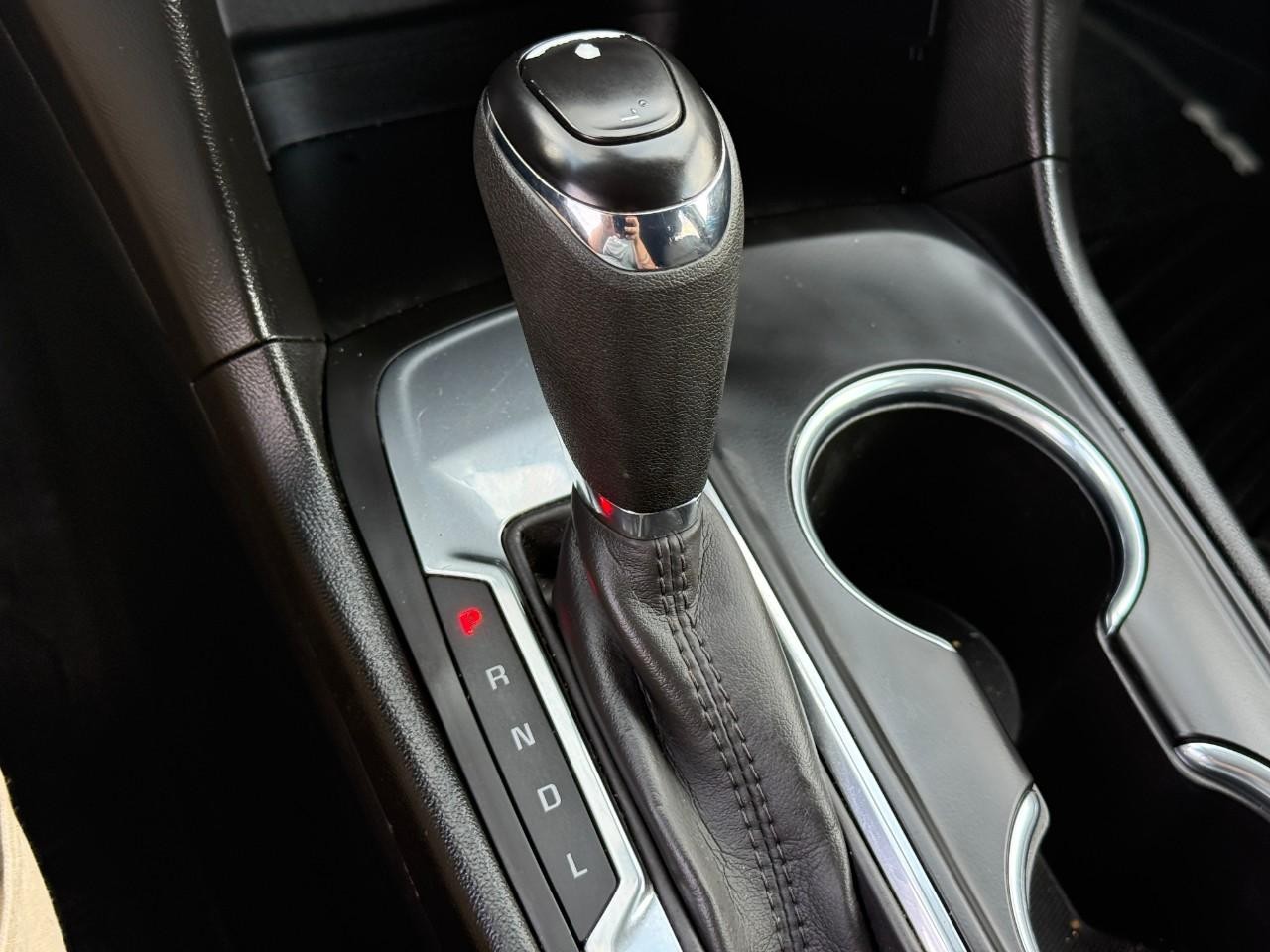 Chevrolet Equinox Vehicle Full-screen Gallery Image 20