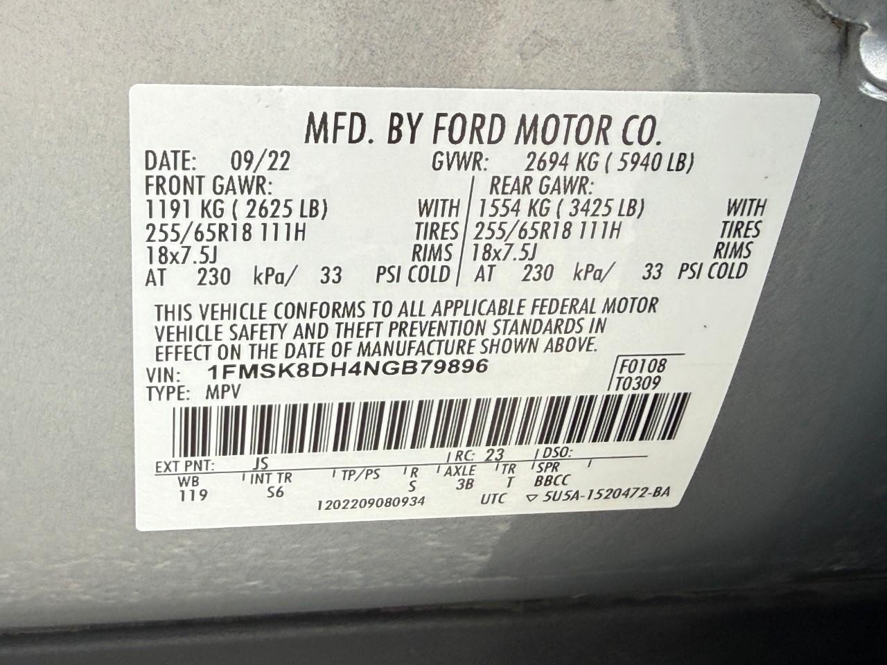 Ford Explorer Vehicle Full-screen Gallery Image 26