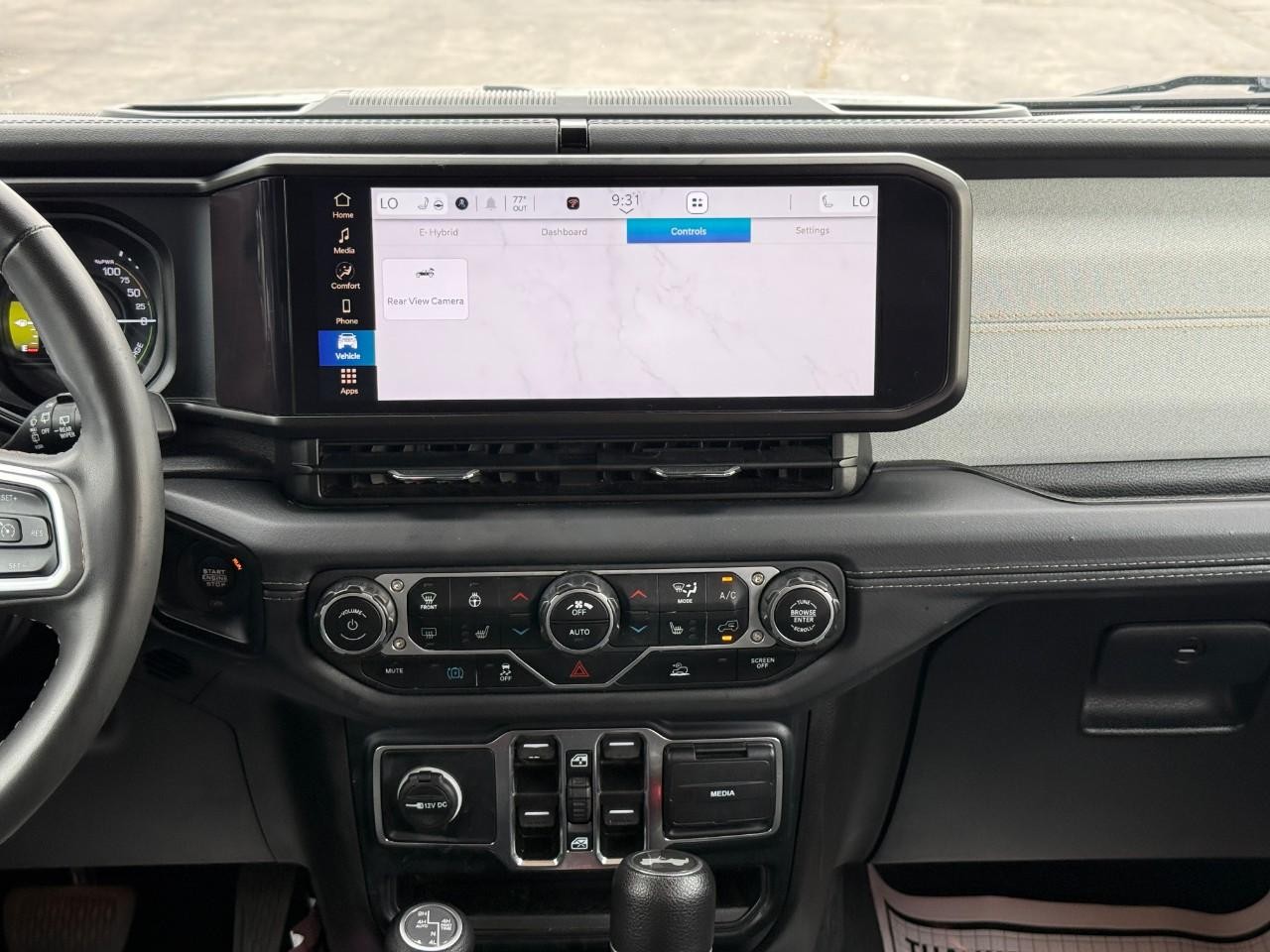 Jeep Wrangler 4xe Vehicle Full-screen Gallery Image 13