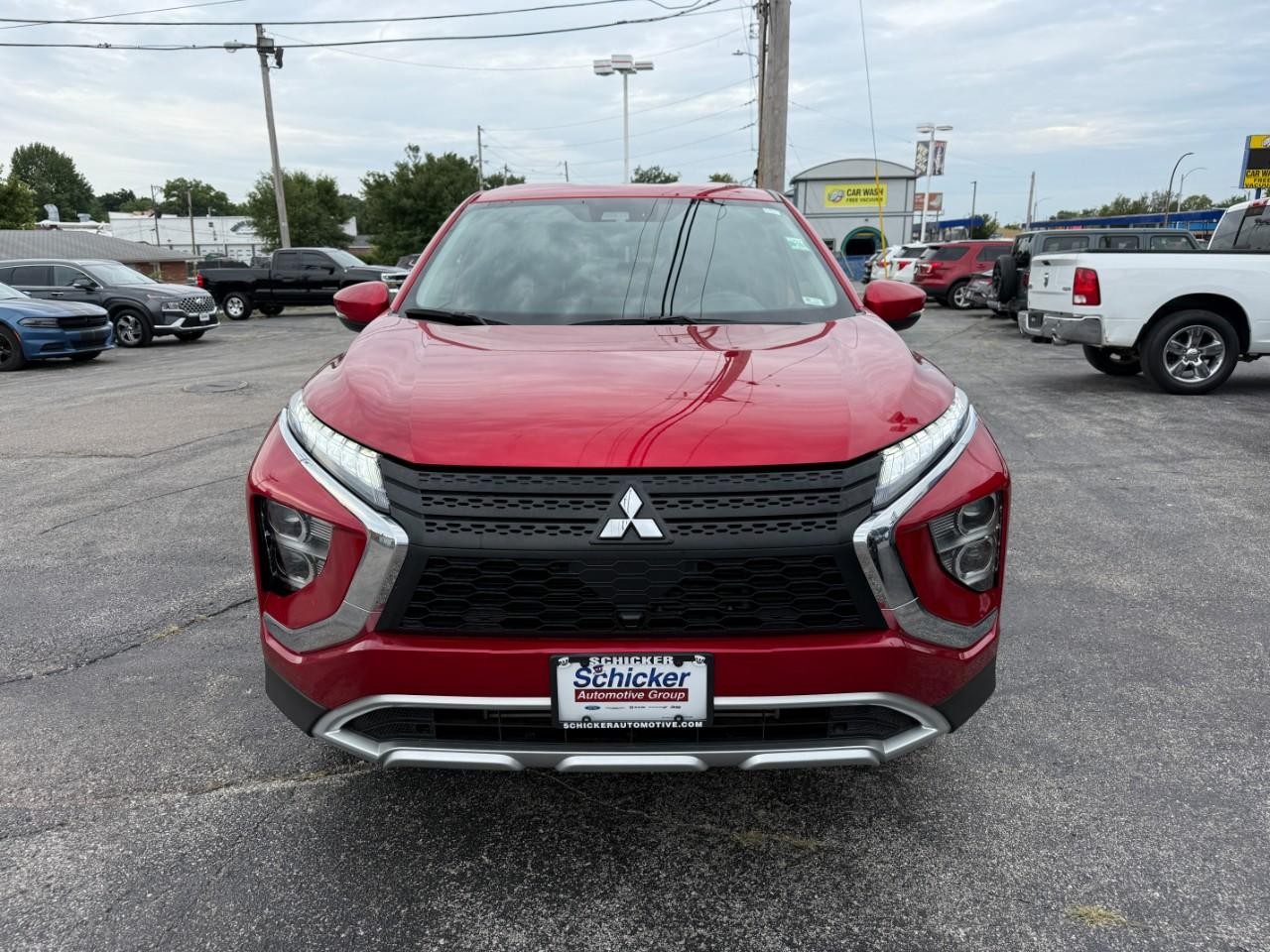 Mitsubishi Eclipse Cross Vehicle Full-screen Gallery Image 06