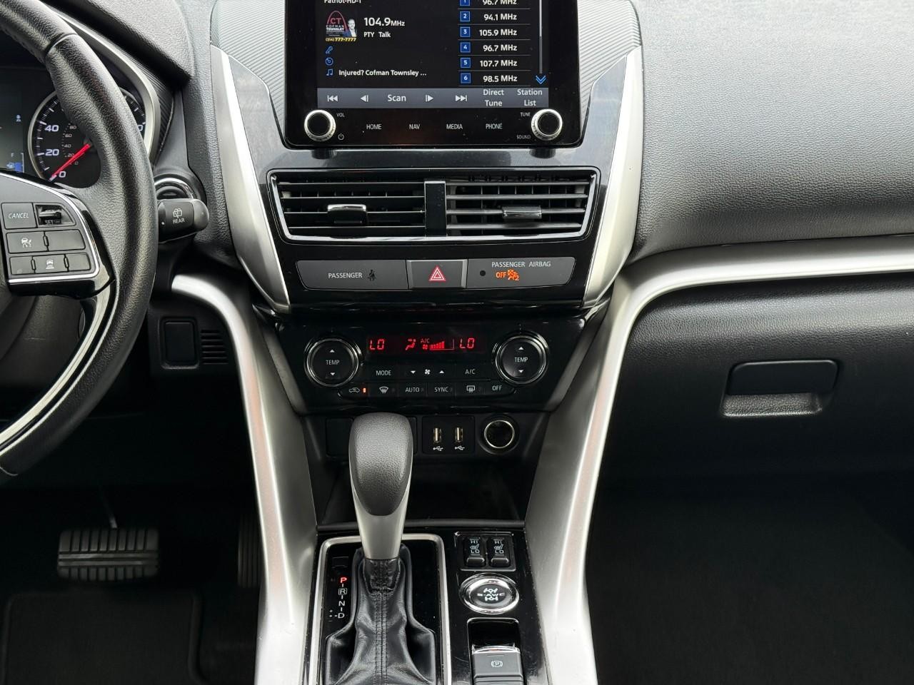 Mitsubishi Eclipse Cross Vehicle Full-screen Gallery Image 15