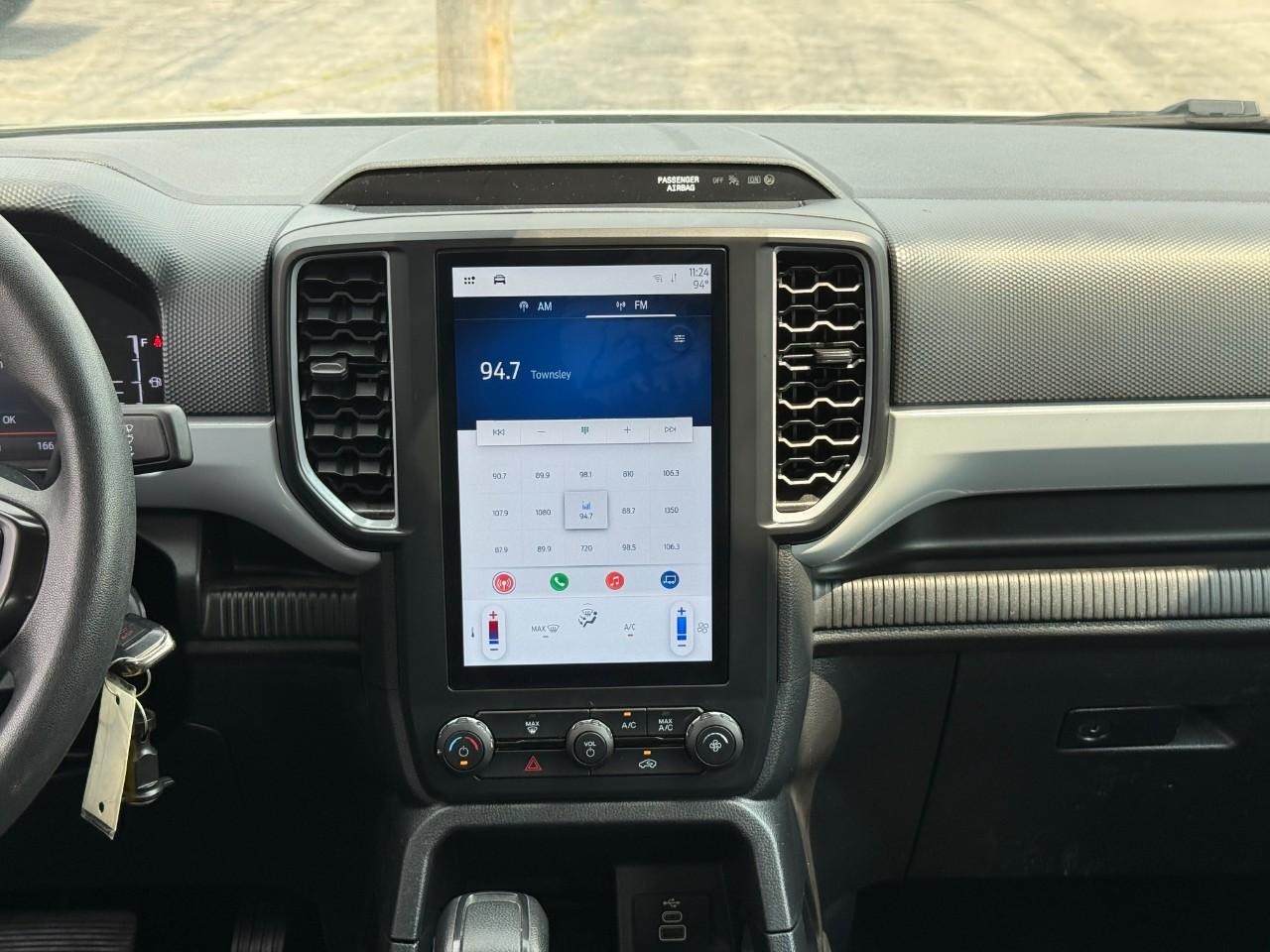 Ford Ranger Vehicle Full-screen Gallery Image 13