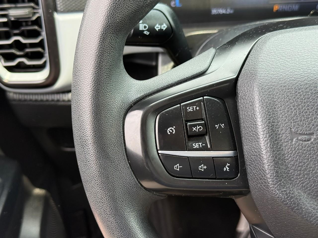 Ford Ranger Vehicle Full-screen Gallery Image 18