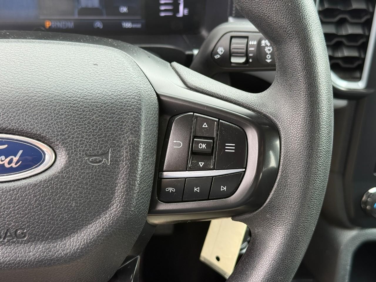 Ford Ranger Vehicle Full-screen Gallery Image 19