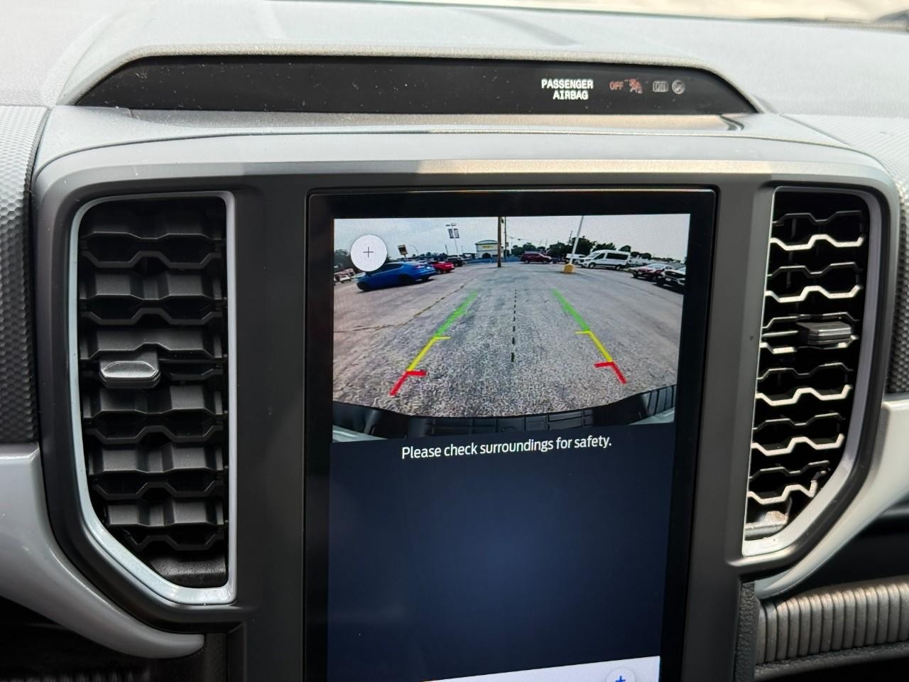 Ford Ranger Vehicle Full-screen Gallery Image 22