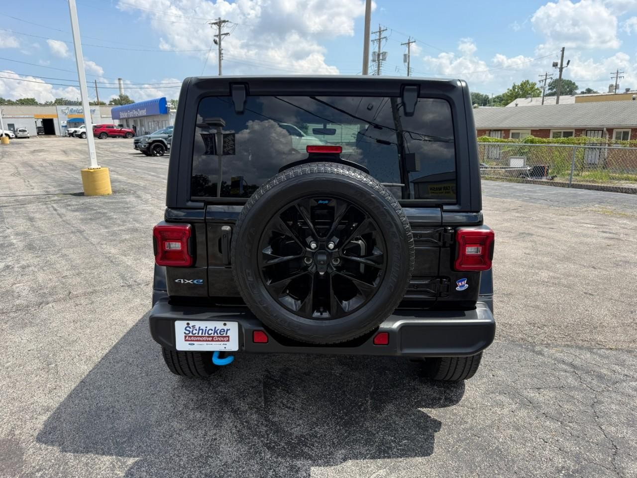 Jeep Wrangler 4xe Vehicle Full-screen Gallery Image 08