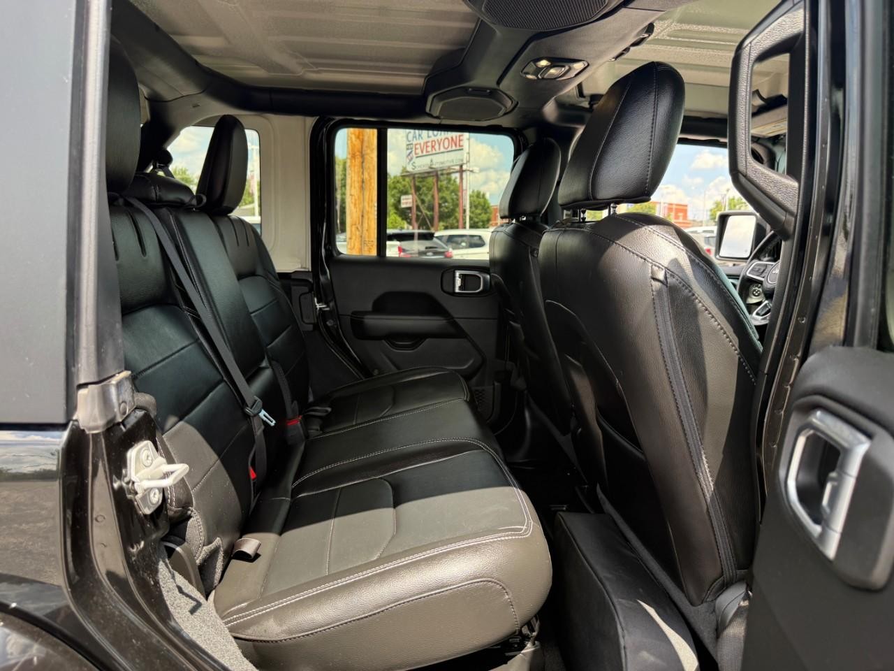 Jeep Wrangler 4xe Vehicle Full-screen Gallery Image 10