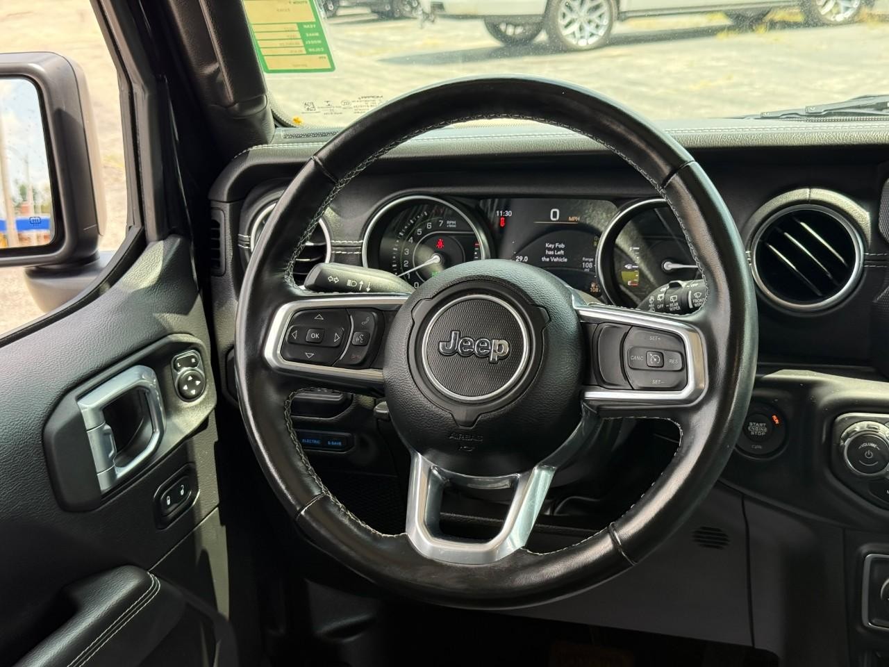 Jeep Wrangler 4xe Vehicle Full-screen Gallery Image 12