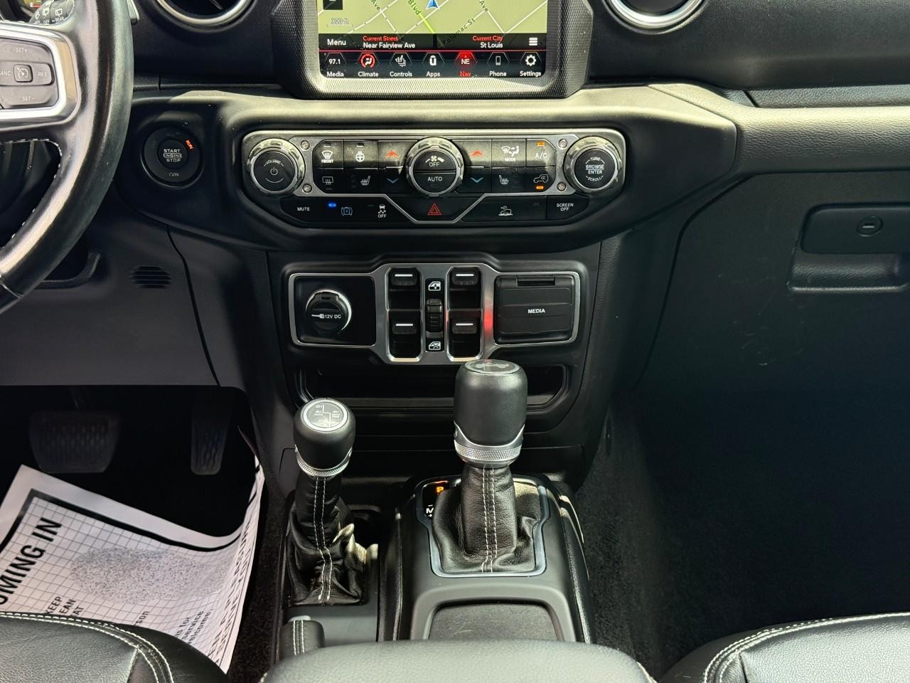 Jeep Wrangler 4xe Vehicle Full-screen Gallery Image 14