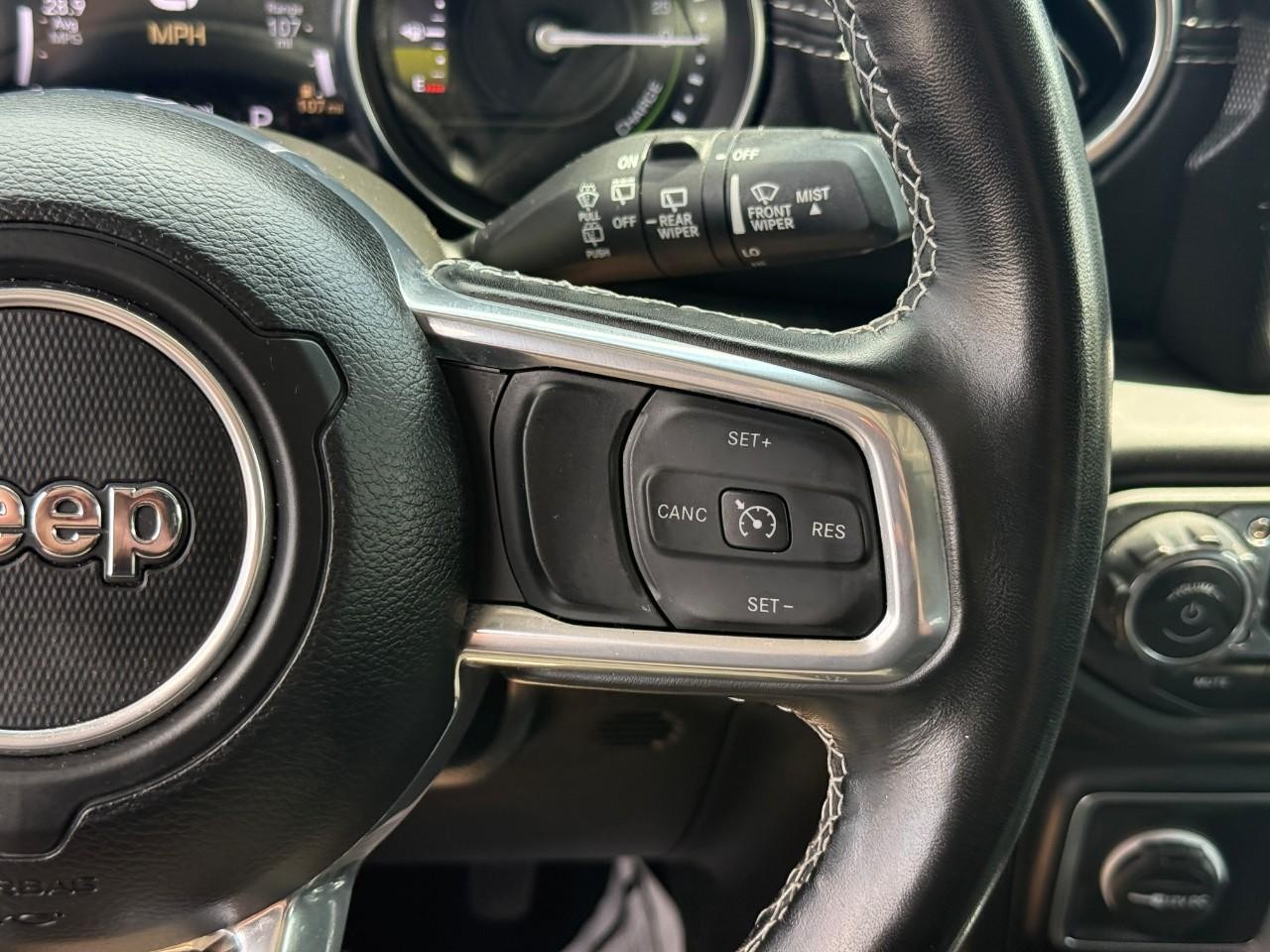 Jeep Wrangler 4xe Vehicle Full-screen Gallery Image 19