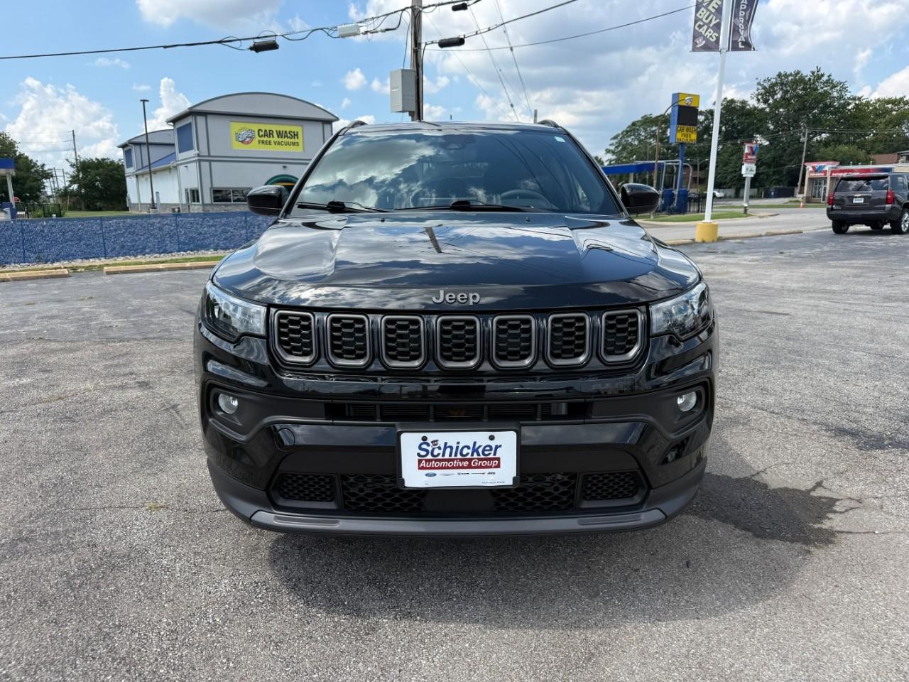 Jeep Compass Vehicle Full-screen Gallery Image 09