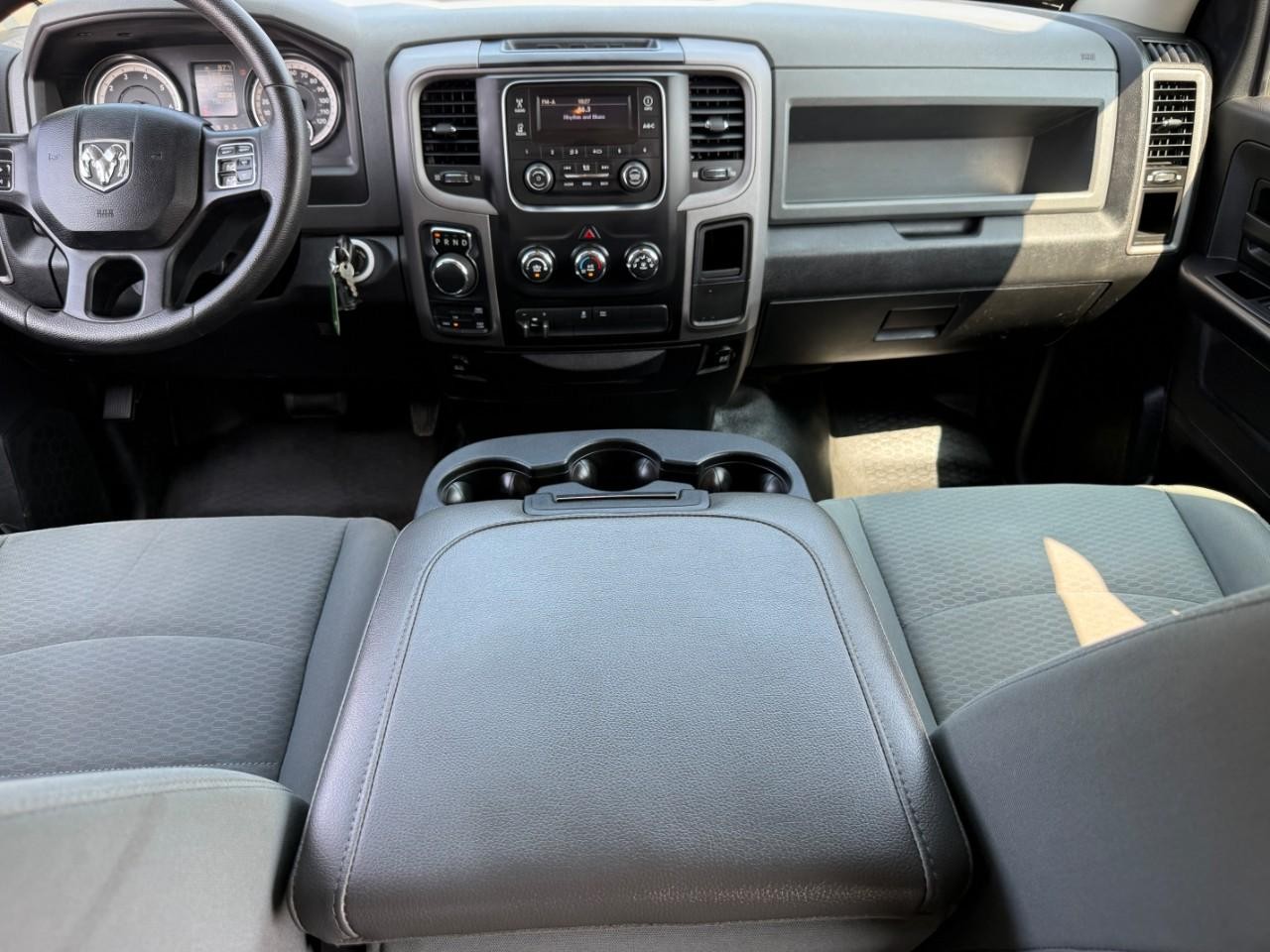 Ram 1500 Vehicle Full-screen Gallery Image 11