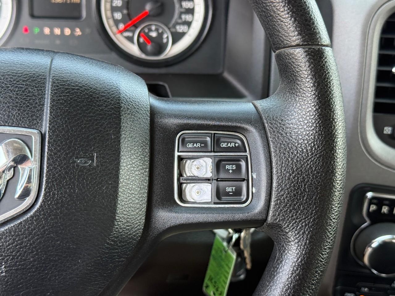 Ram 1500 Vehicle Full-screen Gallery Image 17