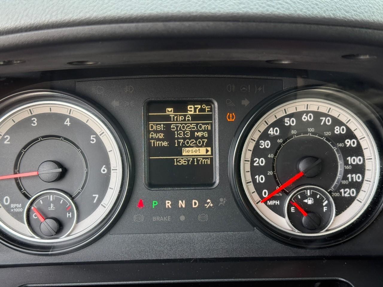 Ram 1500 Vehicle Full-screen Gallery Image 18