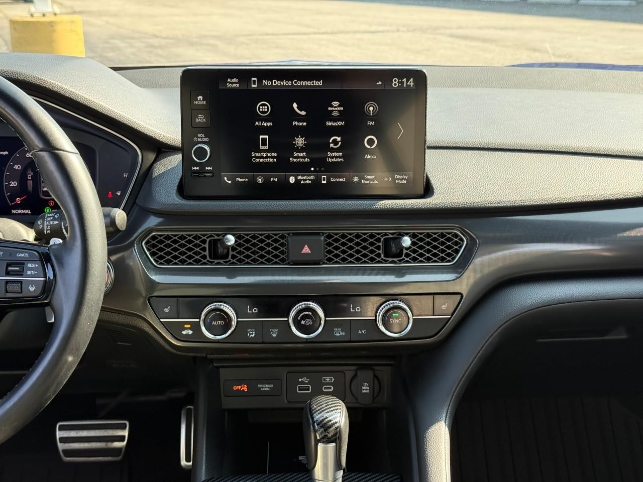 Acura Integra Vehicle Full-screen Gallery Image 13