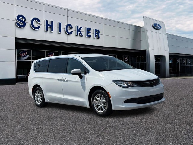 St. Louis MO 2022 Chrysler Voyager more details - chrysler voyager
