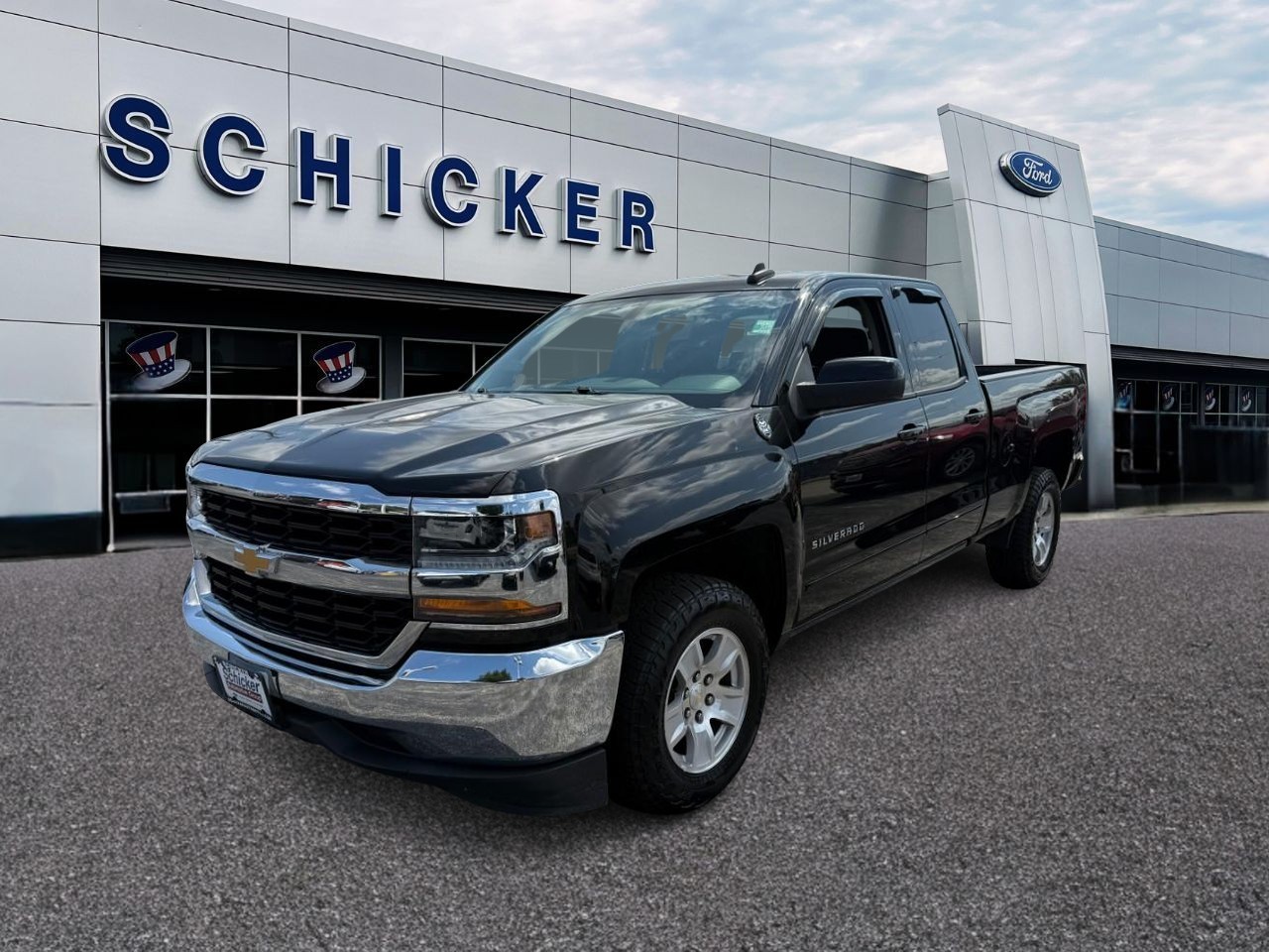 Chevrolet Silverado 1500 LD Vehicle Full-screen Gallery Image 04