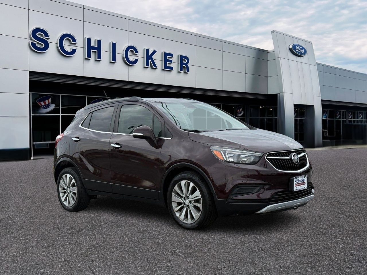 Buick Encore Vehicle Full-screen Gallery Image 01