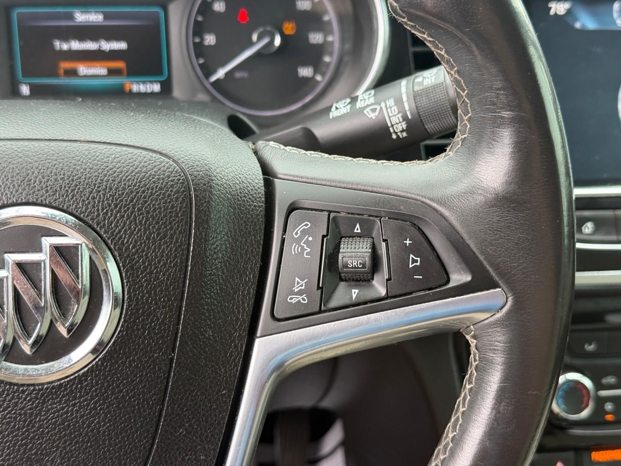 Buick Encore Vehicle Full-screen Gallery Image 19