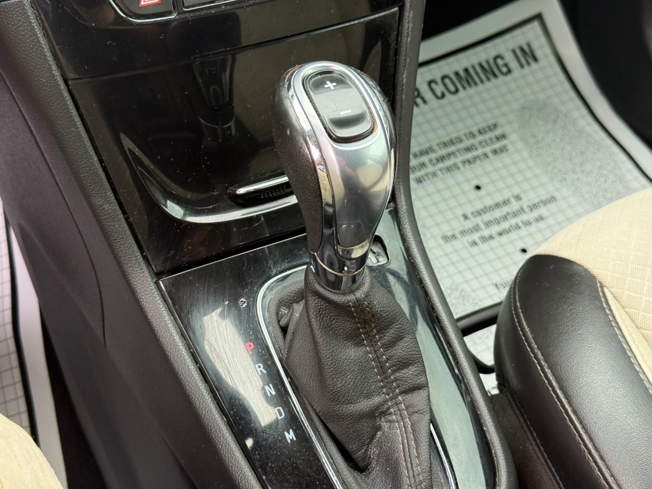 Buick Encore Vehicle Full-screen Gallery Image 20