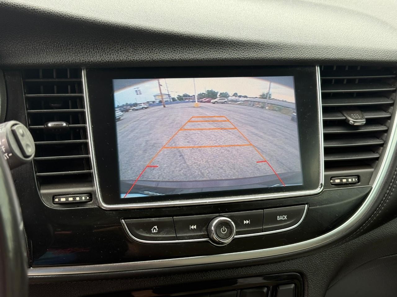 Buick Encore Vehicle Full-screen Gallery Image 22