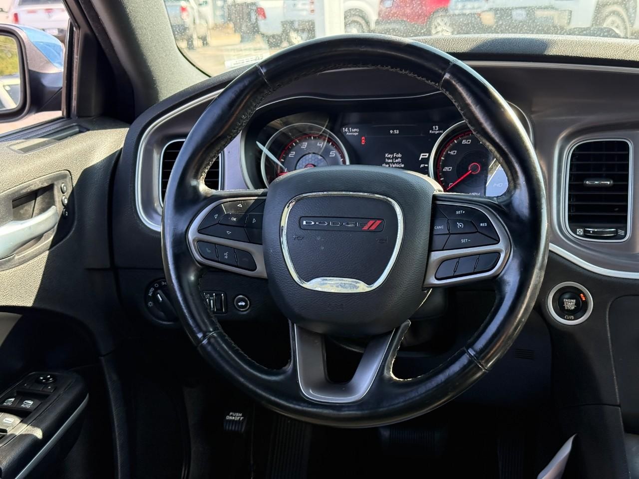 Dodge Charger Vehicle Full-screen Gallery Image 12